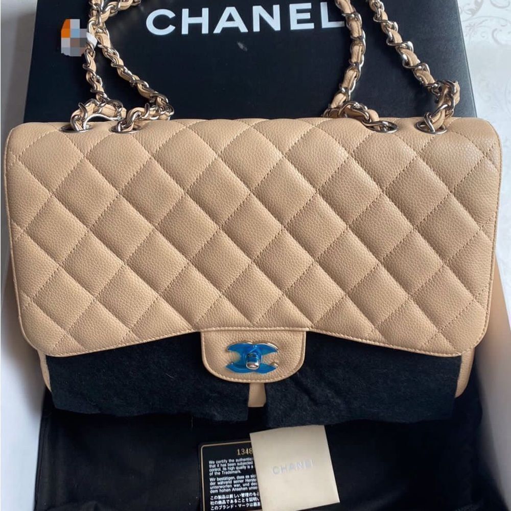 100% authentic CHANEL jumbo caviar beige single flap SHW